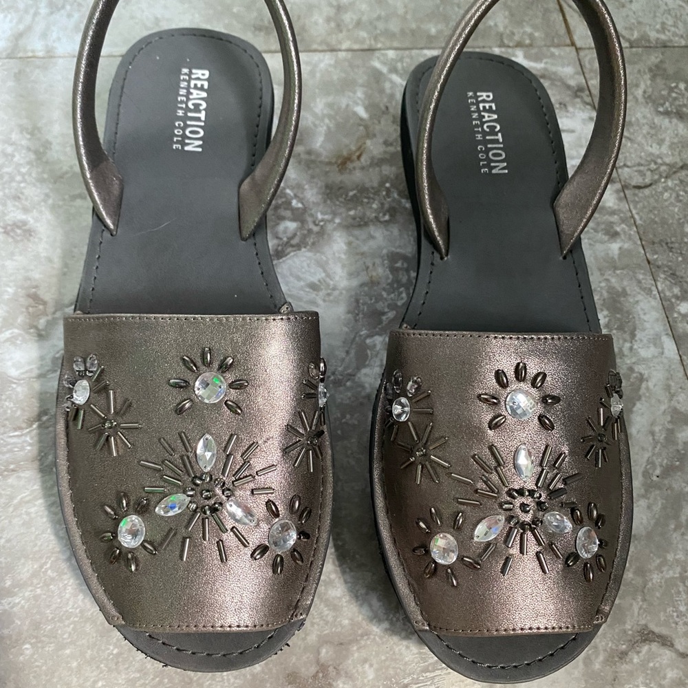 New Reaction by Kenneth Cole fairytale bedazzled sandals in sparkling silver!!